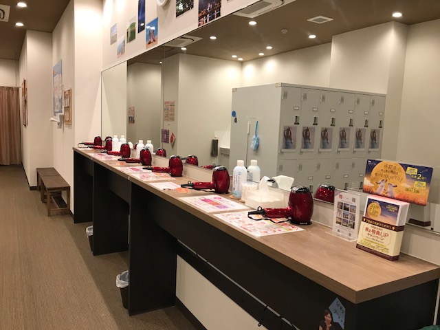 �p�E�_�[���[��